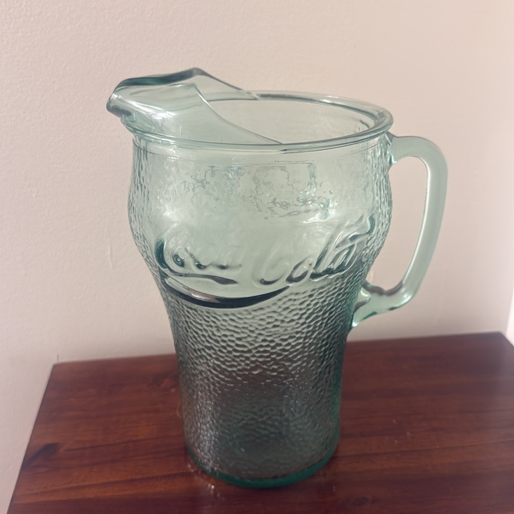 Vintage Coca Cola Coke Green Pebble Glass Pitcher Embossed 64 Oz Holds 2 Liters - Picture 4 of 10
